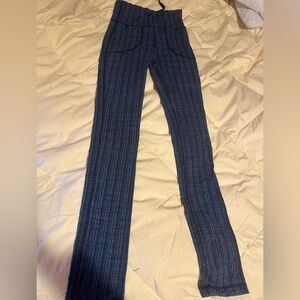 LULULEMON DARK TEAL AND BLACK TIE WAIST POCKETS STRETCHY SOFT LONG LEGGINGS